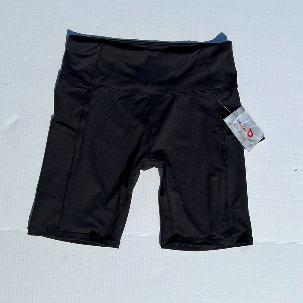 Baeleaf women’s yoga shorts size large